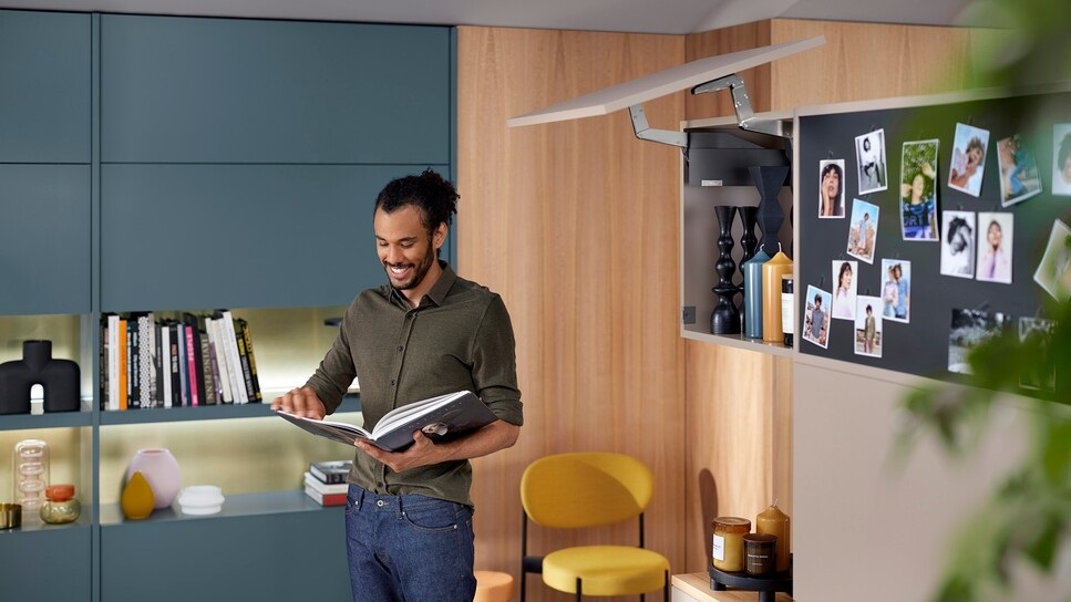 bo-tay-nang-blum-22S1205-hs-top-1-canh-go-mh1