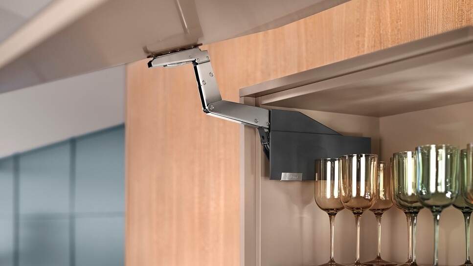 bo-tay-nang-blum-22S1205-hs-top-1-canh-go-mh2