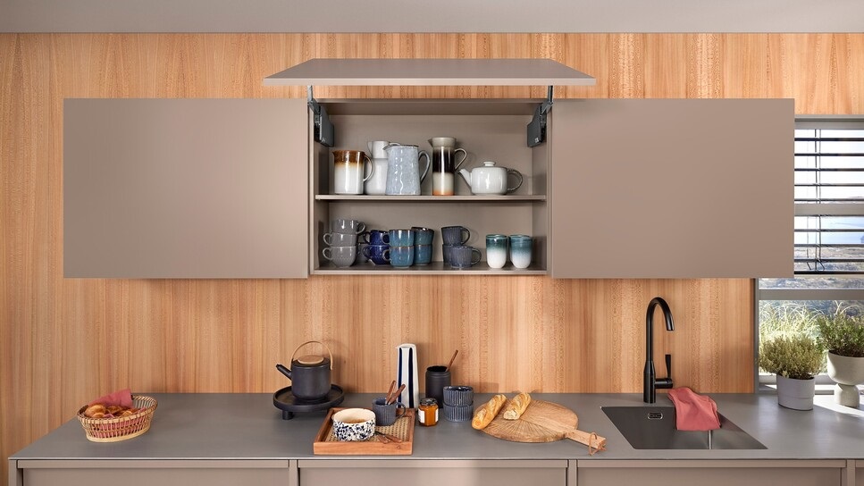 bo-tay-nang-blum-22S1205-hs-top-1-canh-go-mh3