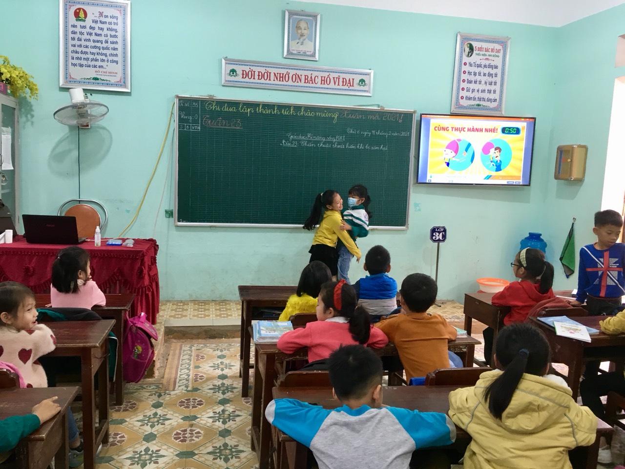 Hoạt động dạy học POKI