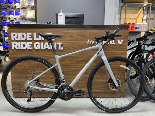 Xe đạp Giant REVOLT F-1