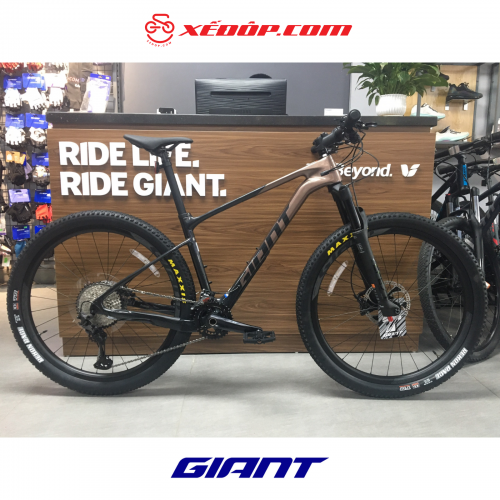 Xe đạp địa hình GIANT 2023 XTC ADV 1 27.5