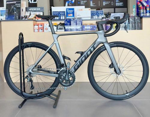 Xe đạp GIANT 2025 PROPEL ADV 3