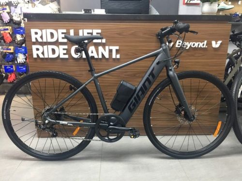 XE ĐIỆN TRỢ LỰC GIANT 2024 ESCAPE E+