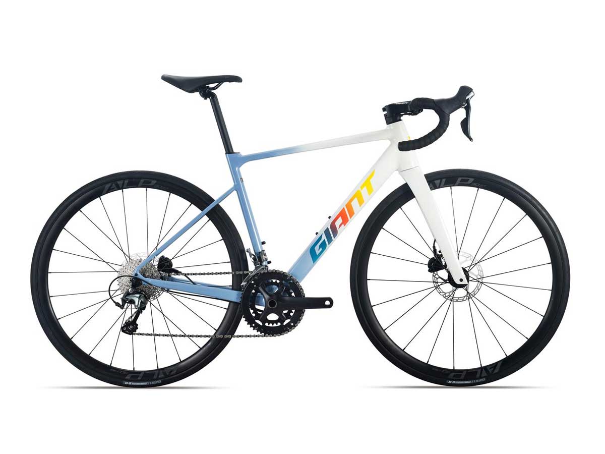 GIANT-2026-PCR-LTD-2-XANH-TRANG