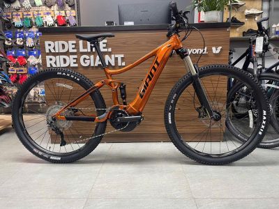 Xe đạp điện GIANT STANCE E+ 2