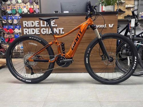 Xe đạp điện GIANT STANCE E+ 2