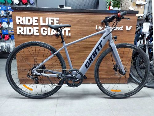 XE ĐIỆN TRỢ LỰC GIANT 2024 ESCAPE E+ (TAY GA VẶN)
