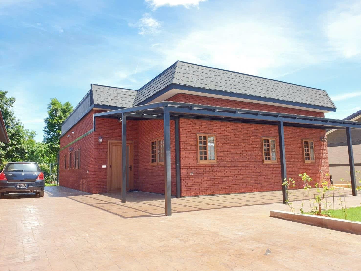 tấm pu giả gạch cổ