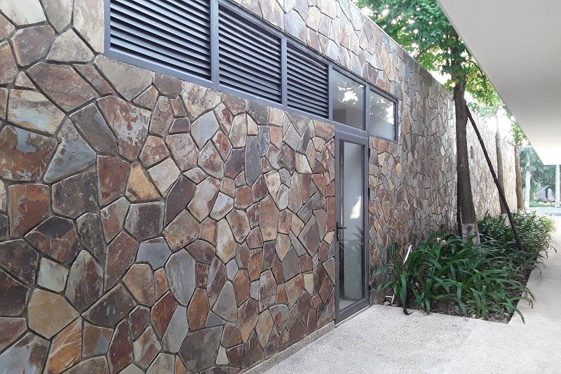 Nên chọn đá rối đa sắc cắt cạnh hay cạnh tự nhiên?
