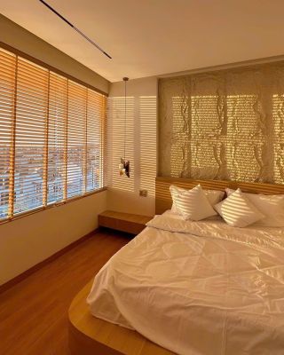 QUY TRÌNH SẢN XUẤT VÀ NHỮNG ĐIỀU CẦN BIẾT VỀ TẤM ỐP TƯỜNG PU GIẢ ĐÁ