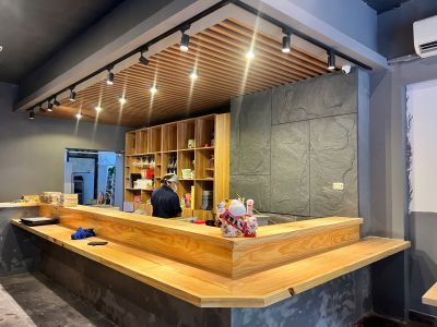 Chọn Màu PU Giả Đá Sao Cho Sang Trọng Và Hợp Không Gian? Bí Quyết Biến Hóa Kiến Trúc
