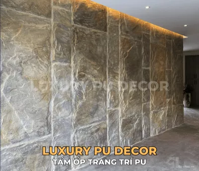Tạo Điểm Nhấn Độc Đáo Cho Công Trình Biển Bằng Tấm PU Giả Đá Tại Nha Trang
