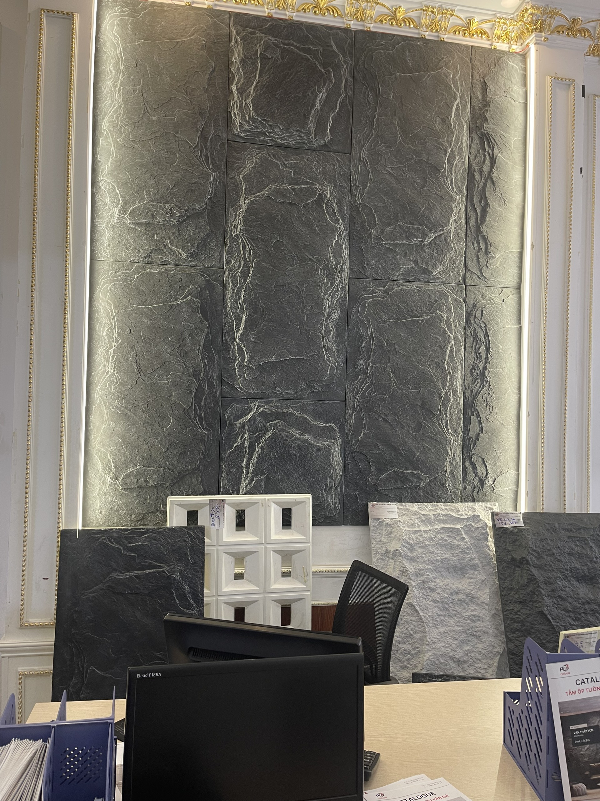 Bảng giá tam pu giả đá mới nhất