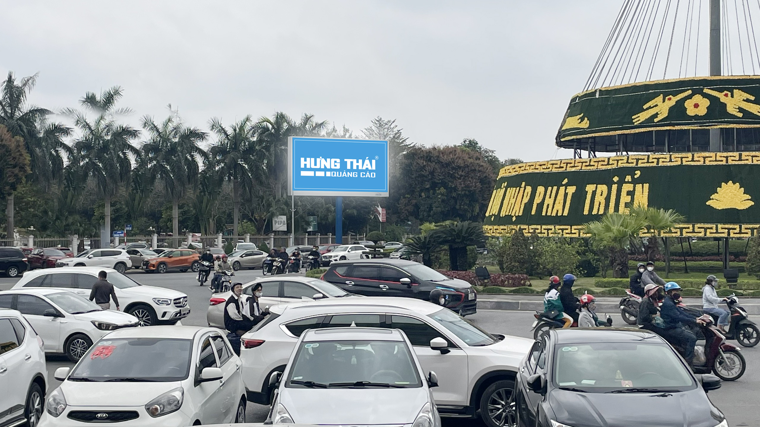MÀN HÌNH LED VÒNG XOAY TRƯỜNG THI