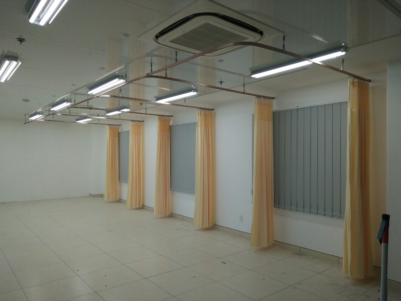 Rèm y tế Bình Dương