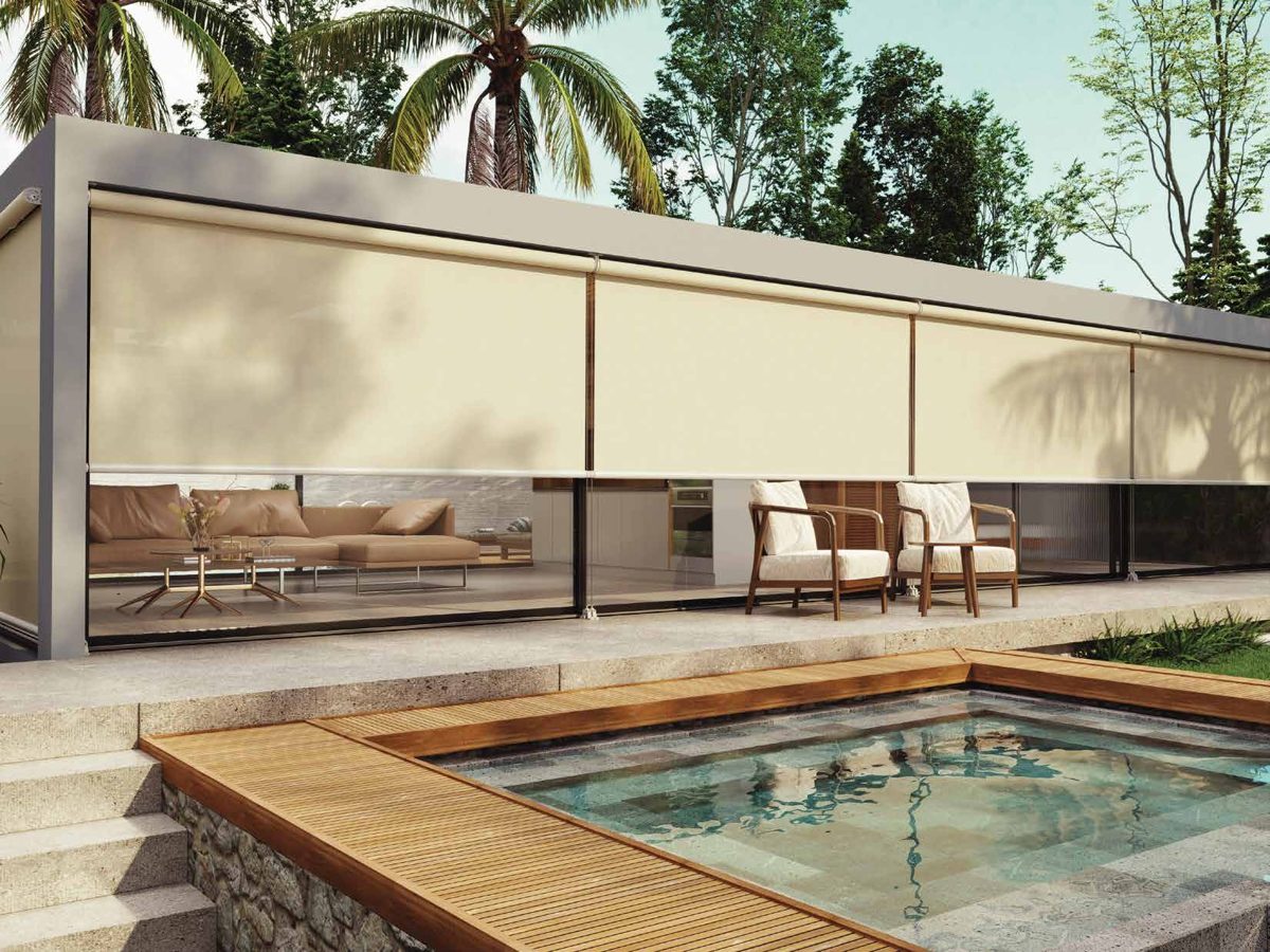 Rèm ngoài trời Zipscreen, Crystal Modero – ảnh minh họa