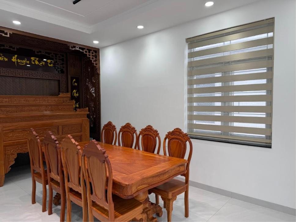 Công trình thực tế Rèm Quốc Anh – rèm cầu vồng Modero Belle BE302 phòng ăn nhà phố chị Ngọc, Biên Hòa