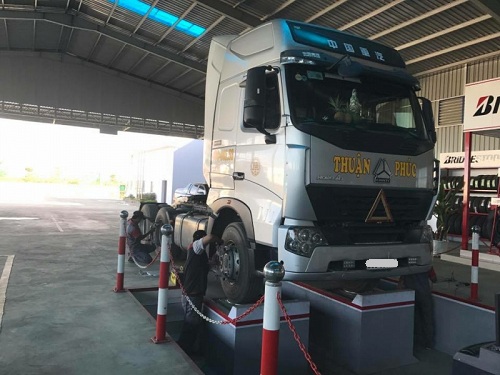 Cân chỉnh thước lái xe tải, xe khách