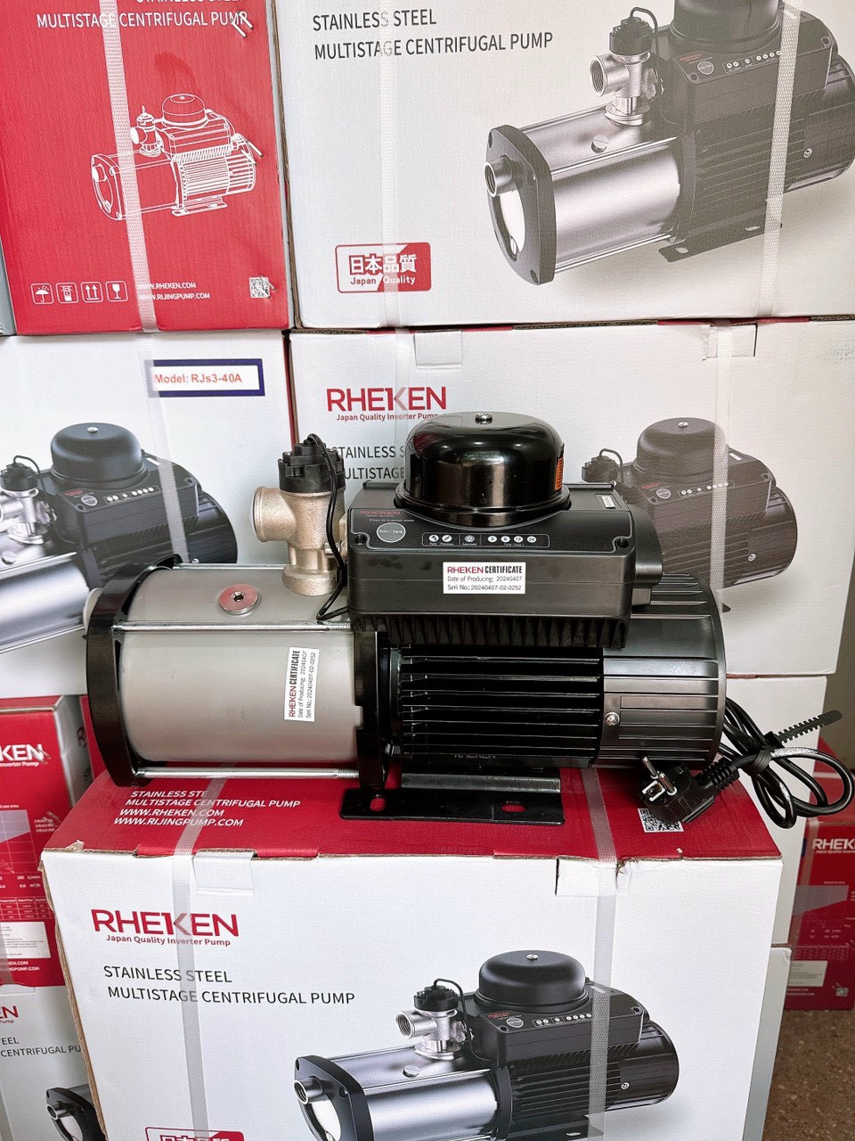 Máy bơm nước tăng áp Rheken RJs3-50A (đa tầng cánh) 600w