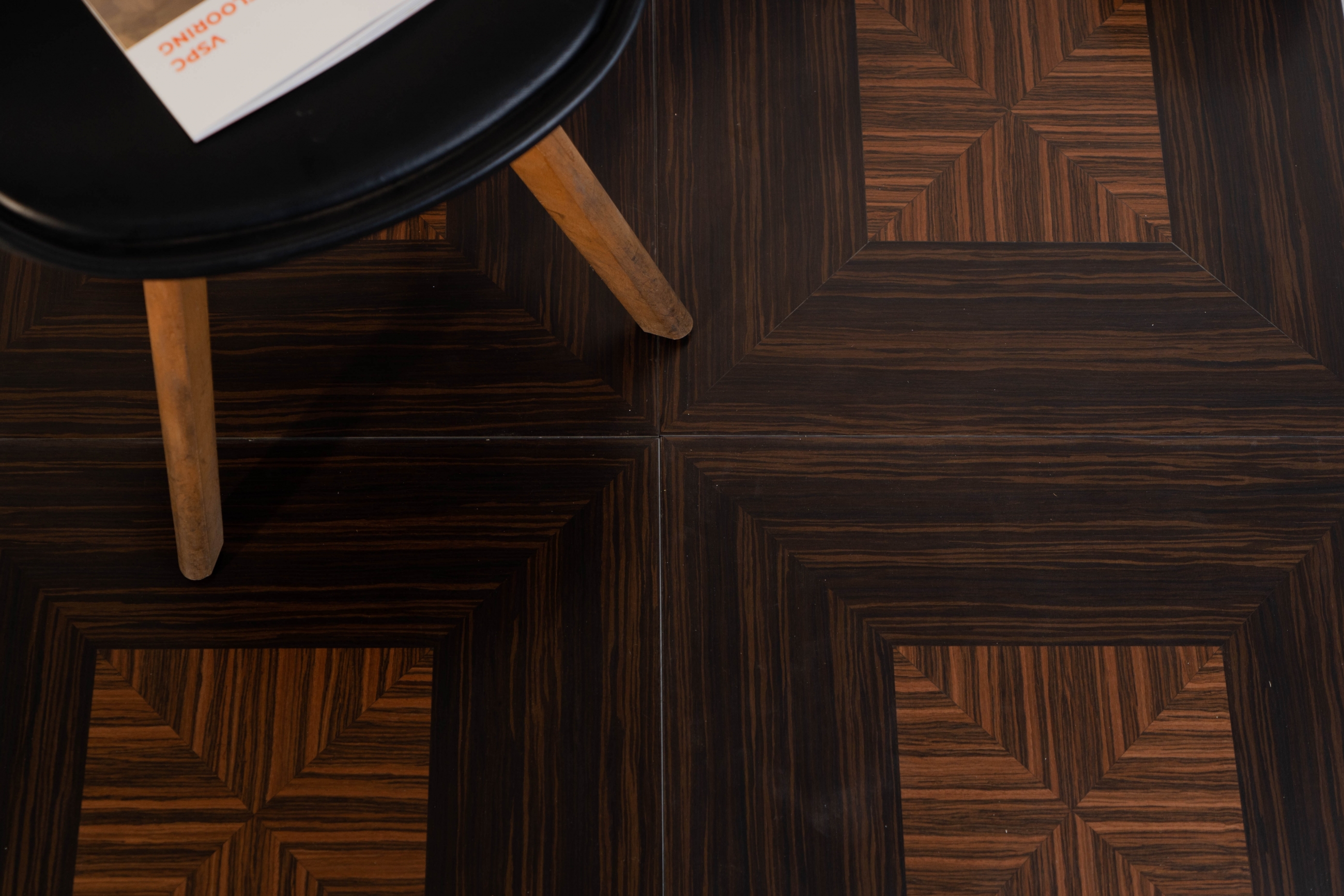 Ngắm nhìn vẻ đẹp ván sàn Decor mặt gỗ tự nhiên cốt nhựa