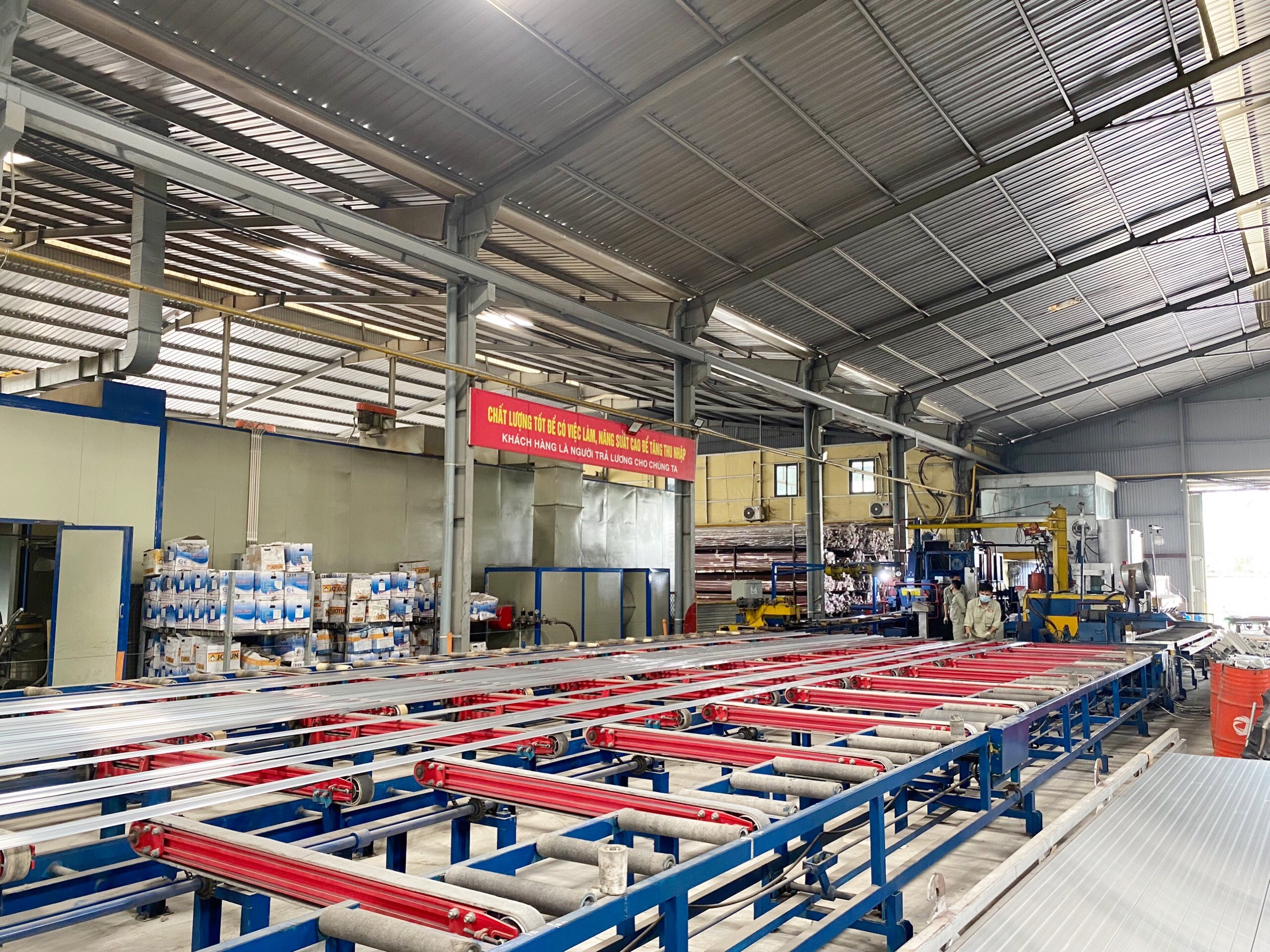 Viet Y Industrial Aluminum Full Service Extrusion & Fabrication of Custom Aluminum Profiles