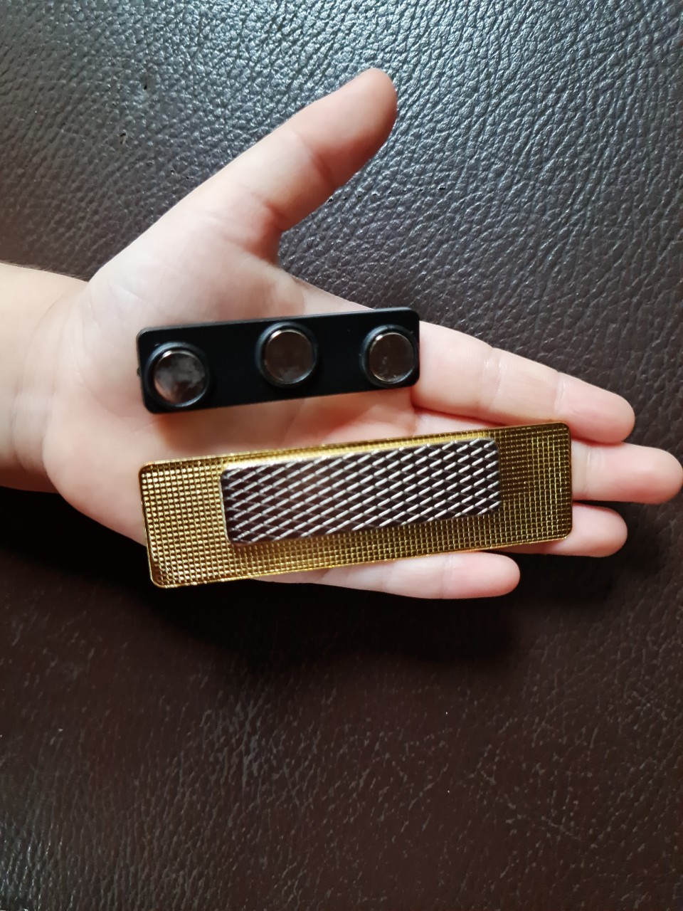 Phụ kiện đồng phục