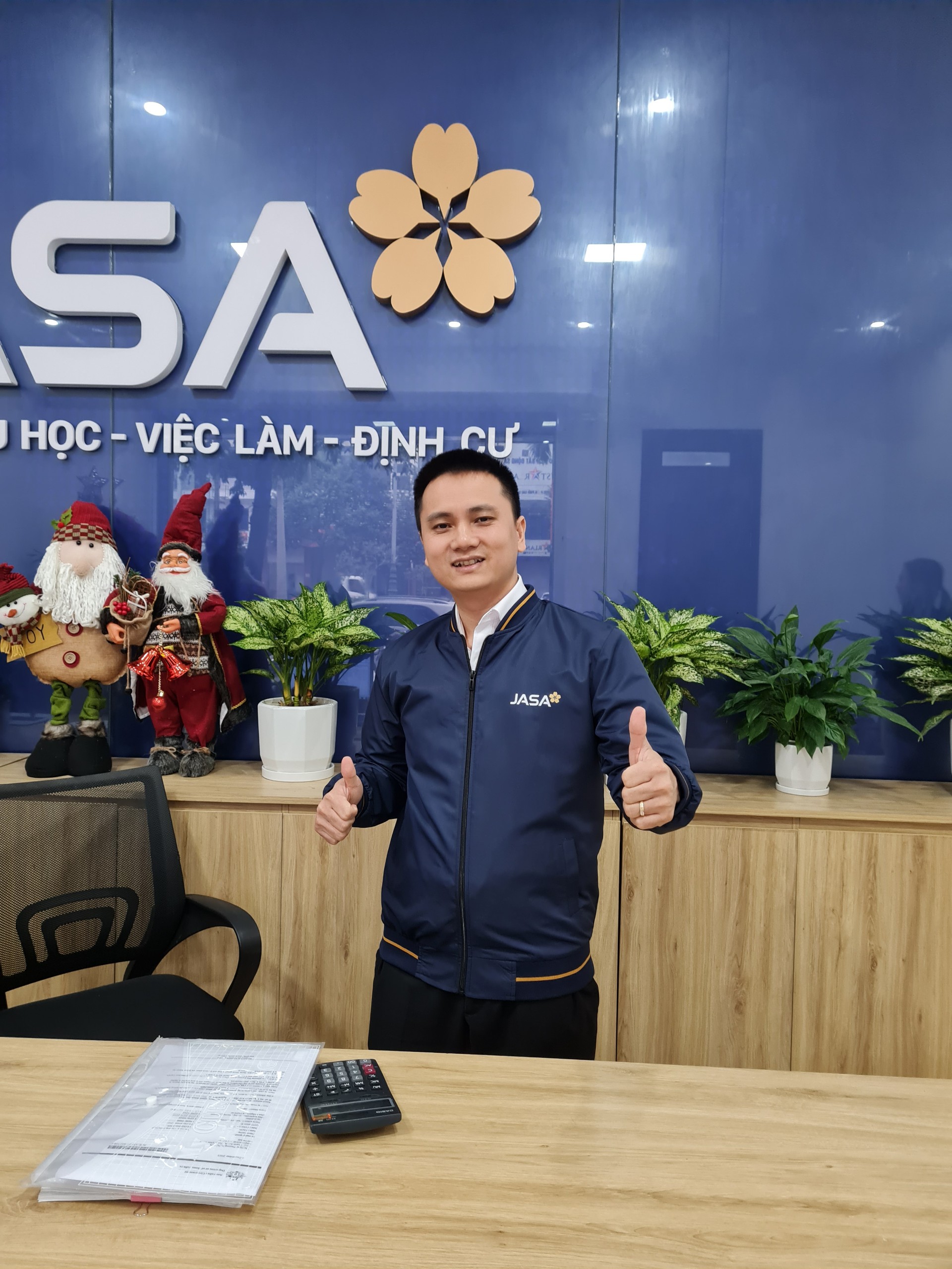 Đồng phục nhân viên