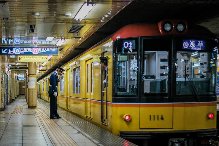 Văn hoá đi tàu điện của người Nhật