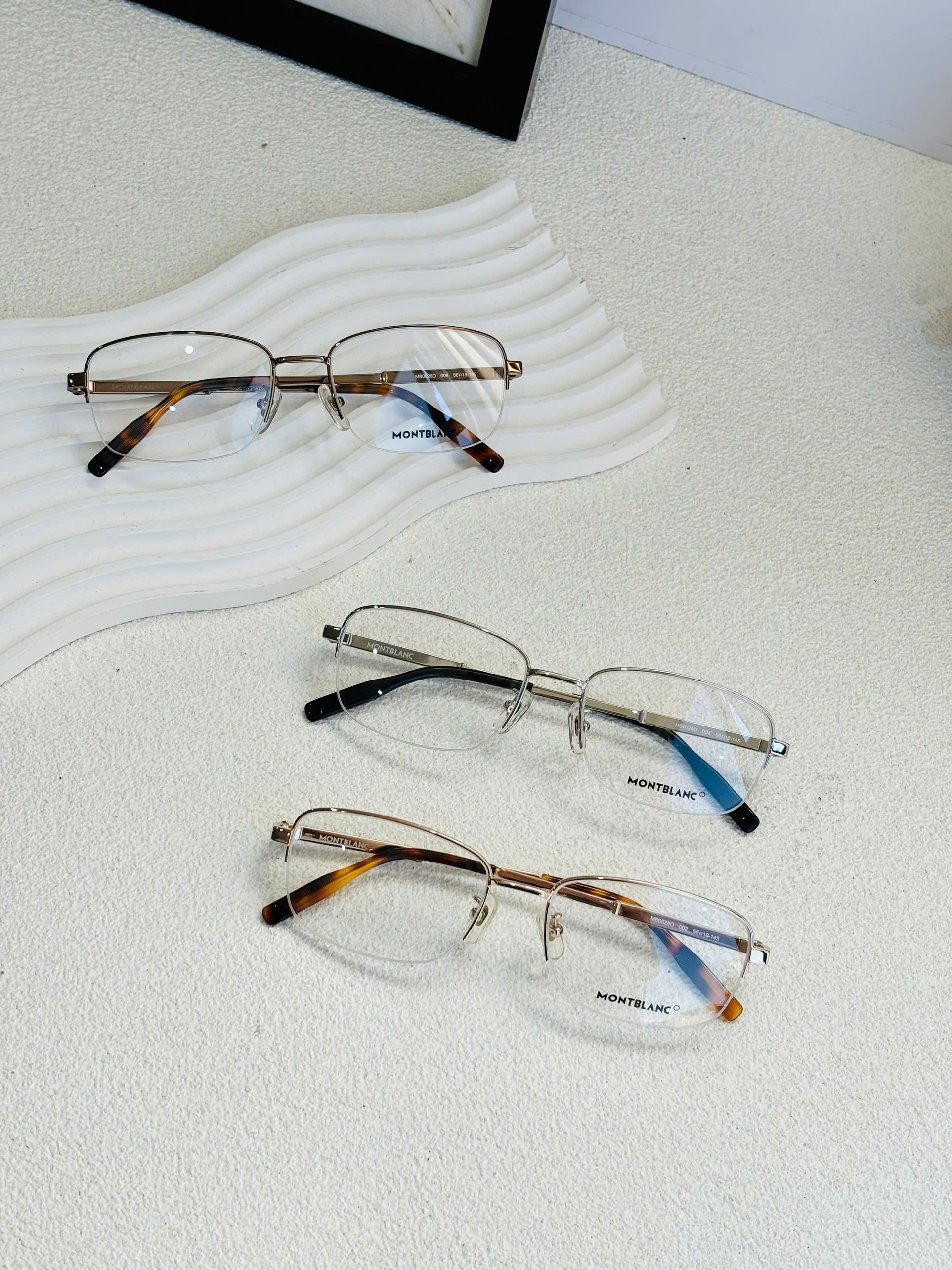 GỌNG KÍNH CẬN MONTBLANC CAO CẤP - MONTBLANC MB0028O GOLD METAL EYEGLASS