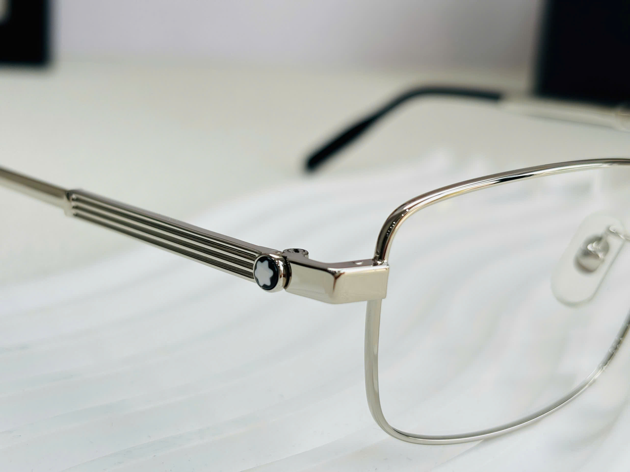 GỌNG KÍNH KIM LOẠI MONTBLANC CAO CẤP - MONTBLANC MB0029O SILVER EYEGLASS