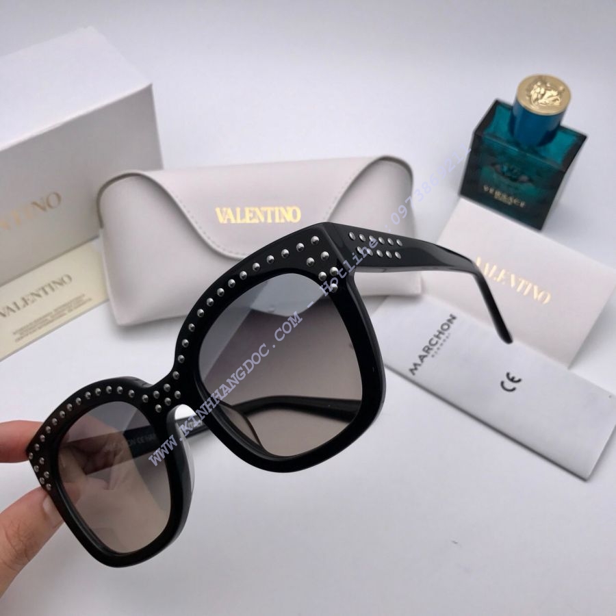 KÍNH MẮT NỮ SIÊU CẤP VALENTINO V820S BLACK