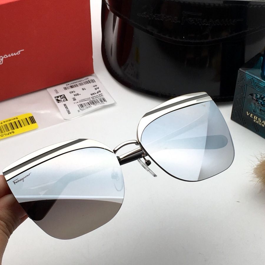 KÍNH MẮT NỮ CAO CẤP SALVATORE FERRAGAMOR SF166 MÀU VÁNG BẠC