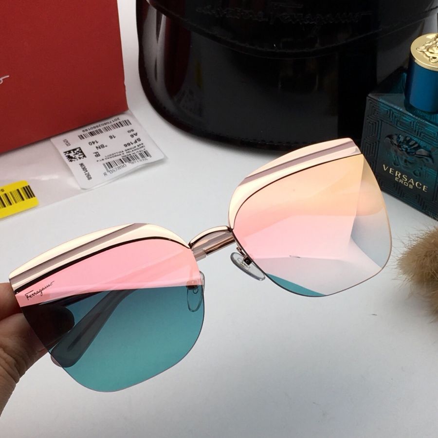 KÍNH MẮT NỮ CAO CẤP SALVATORE FERRAGAMOR SF166 MÀU VÁNG XANH