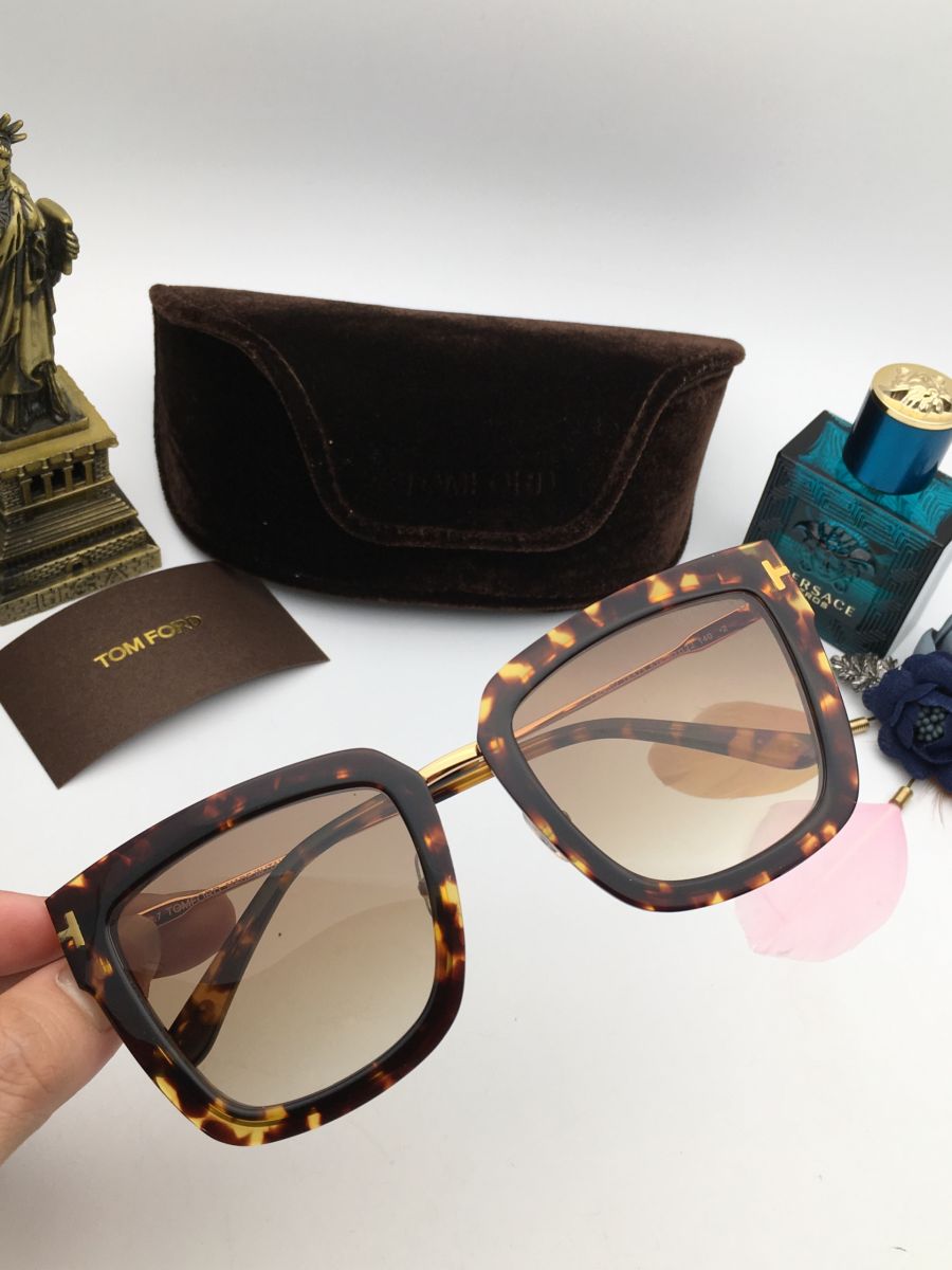 KÍNH MẮT NAM CAO CẤP TOMFORD FT573 GOLD BROWNS