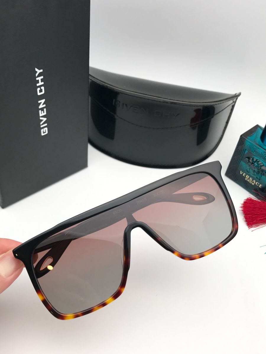 KÍNH MẮT CAO CẤP - GIVENCHY 7040/S OVERSIZE BLACK BROWN
