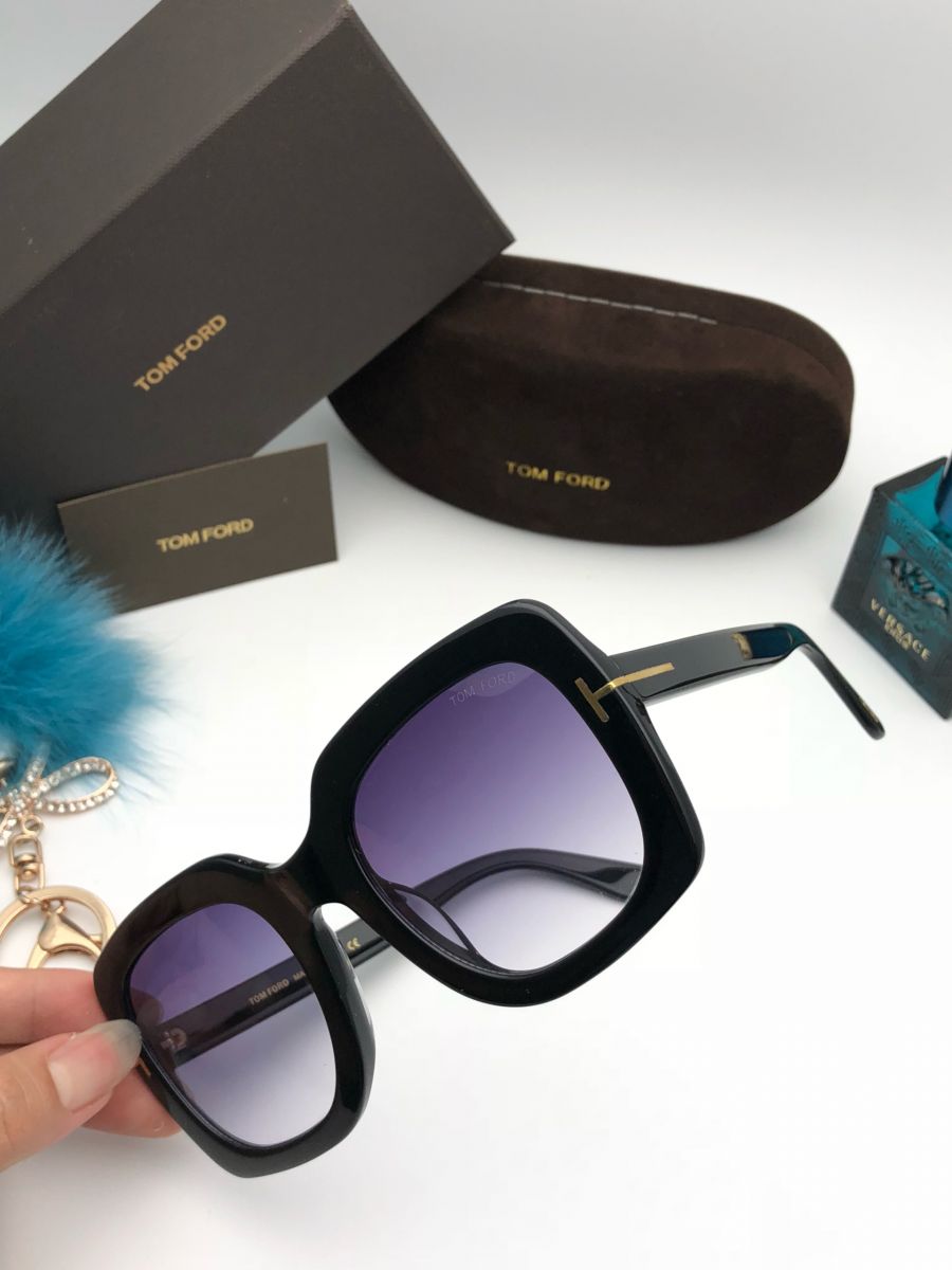 KÍNH MẮT NỮ CAO CẤP TOMFORD TF0580 BLACK