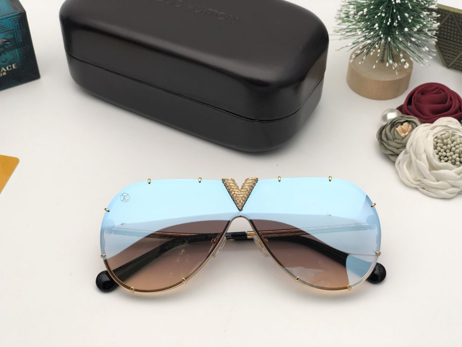 KÍNH MẮT NỮ CAO CẤP LOUIS VUITTON - LV Z1060 BLUE LENS