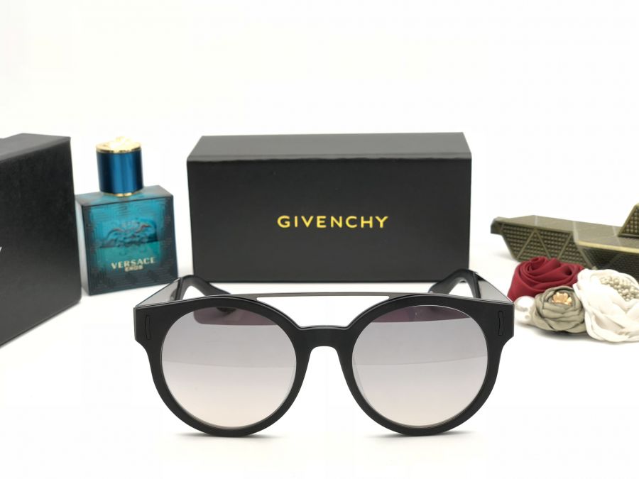 KÍNH MẮT CAO CẤP GIVENCHY - GV7017NS BLACK SILVER