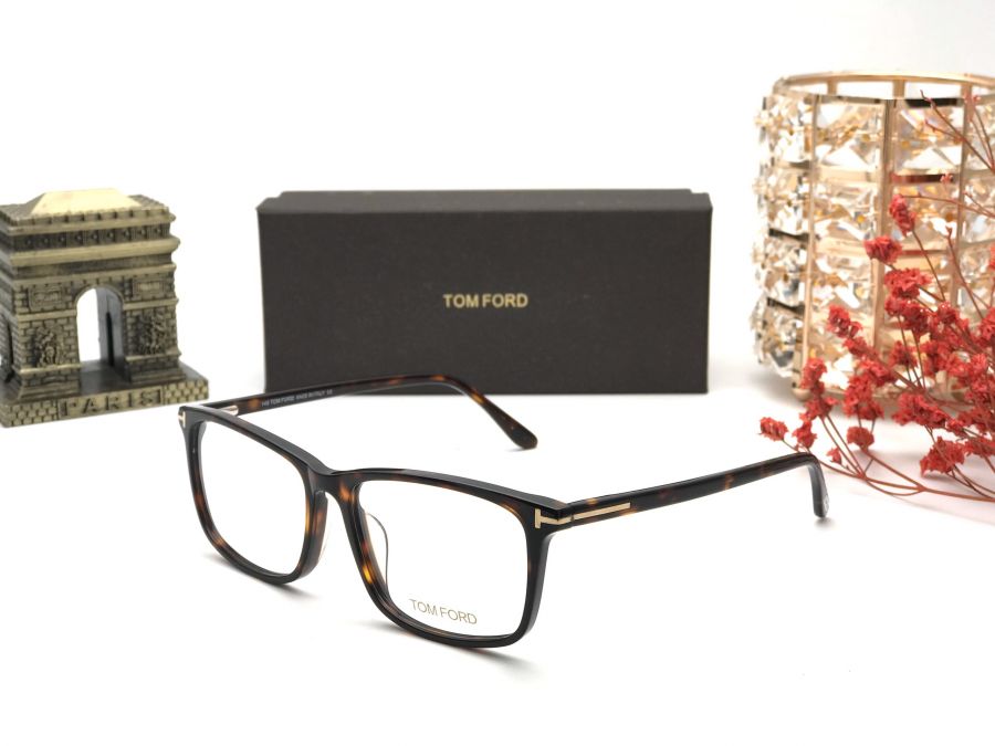 GỌNG KÍNH THỜI TRANG CAO CẤP TOMFORD - TOMFORD TF5584B BROWN