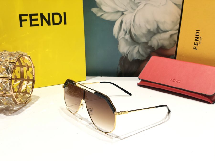 KÍNH MẮT NỮ THỜI TRANG CAO CẤP FENDI NEW 2020 - FF03399/S BROWN