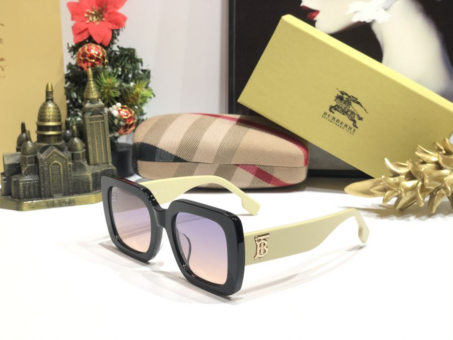 KÍNH MẮT THỜI TRANG CAO CẤP BURBERRY - BURBERRY BE4384 BLACK