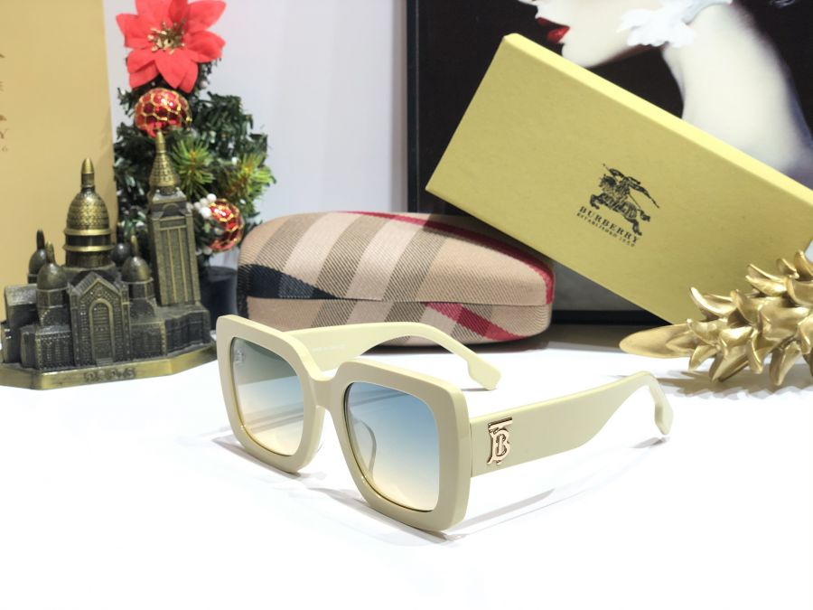 KÍNH MẮT THỜI TRANG CAO CẤP BURBERRY - BURBERRY BE4384 WHITE