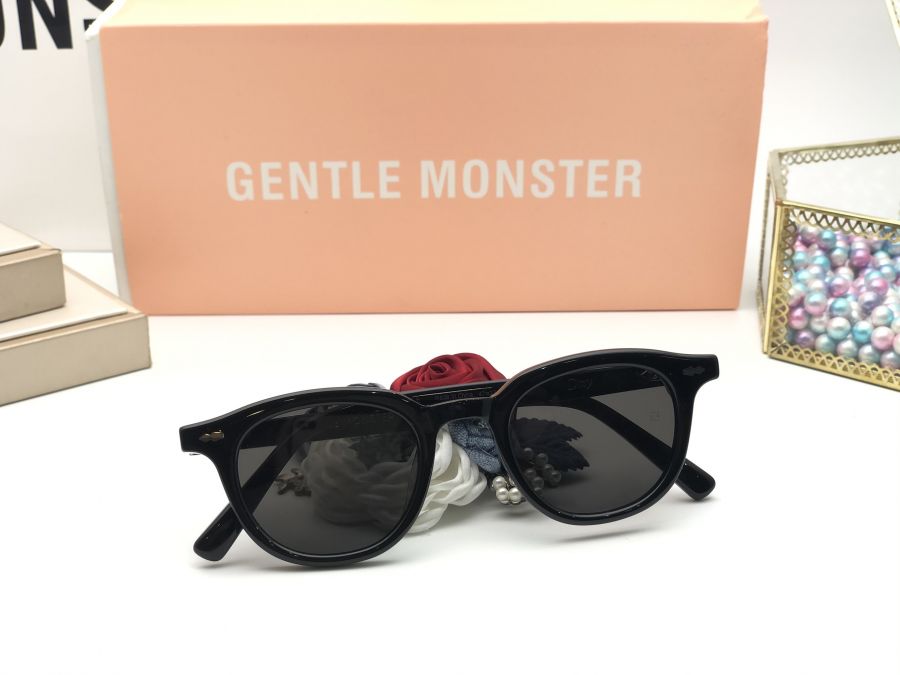 KÍNH MẮT THỜI TRANG GENTLE MONSTER - GENTLE MONSTER DAY BLACK