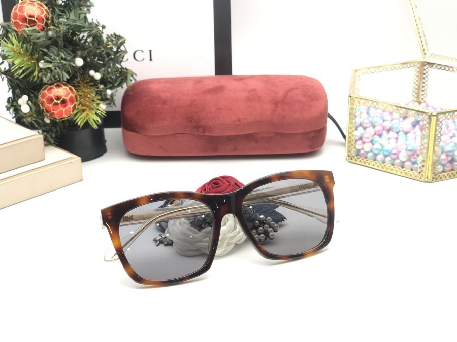 KÍNH MẮT THỜI TRANG GUCCI - GUCCI GG0558S BROWN