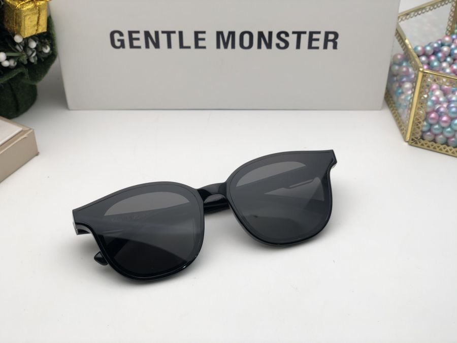 KÍNH MẮT THỜI TRANG GENTLE MONTSTER - GENTLE MONSTER GW004 BLACK