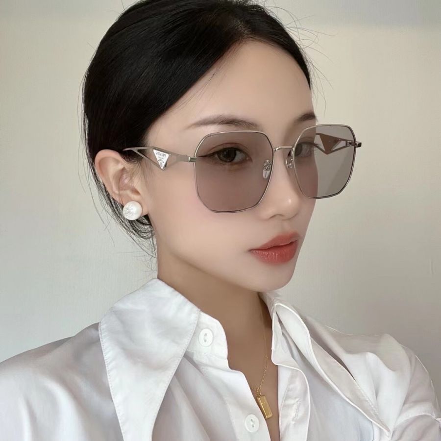 KÍNH THỜI TRANG NỮ CAO CẤP PRADA 2022 - PRADA SPR28Y SILVER