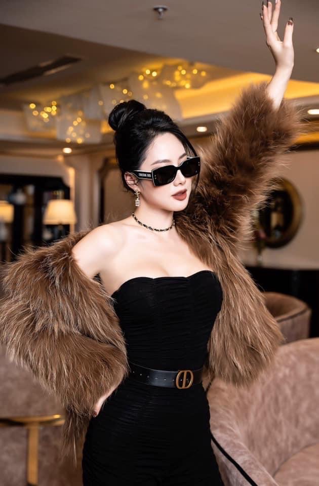 KÍNH THỜI TRANG NỮ CAO CẤP DIOR WOMAN DIOR PACIFIC S1U BLACK