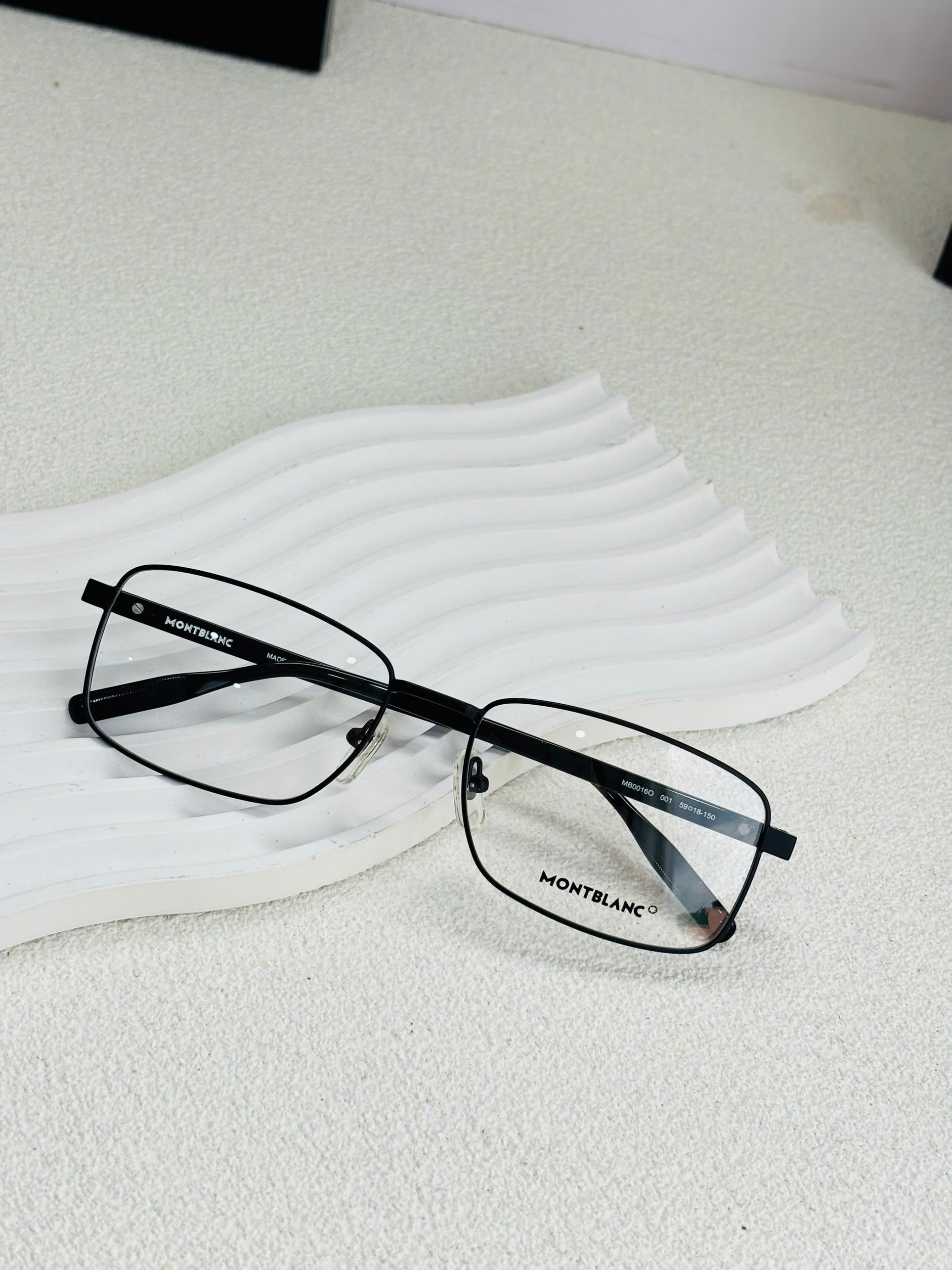 GỌNG KÍNH CẬN MONTBLANC CAO CẤP - MONTBLANC MB0016O BLACK EYEGLASS
