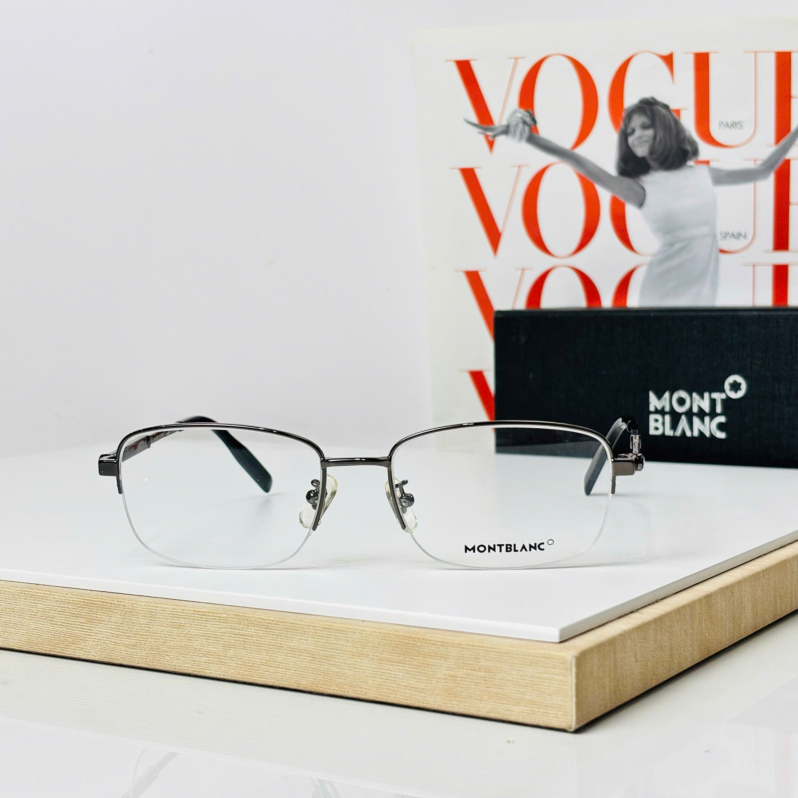 z7556516814003_08b695ebeb02231941645583f804d03d